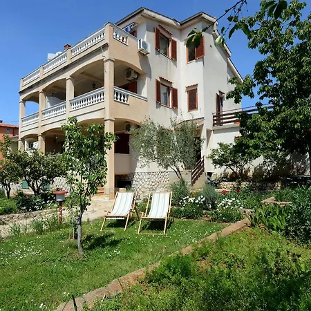Andelko Apartment