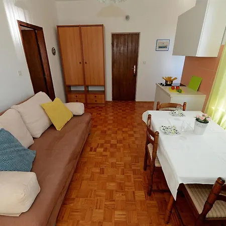 Apartment Andelko Zadar